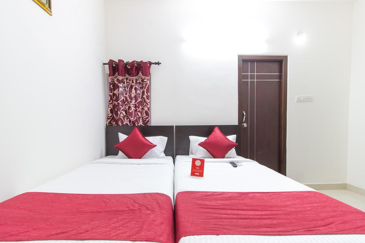 Qube Inn Hyderabad Eksteriør bilde